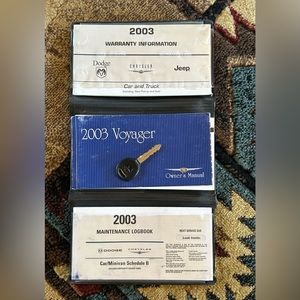 CHRYSLER VOYAGER 2003 OWNERS MANUAL BOOK SET WITH CASE AND SPARE/REPLACEMENT KEY